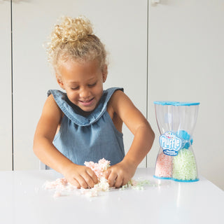 Playfoam® Pluffle® Twist Glow-in-the-Dark Pimeässä hohtava